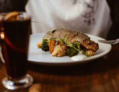 Zdjęcie z oficjalnej strony: Restauracja Rękawiczka