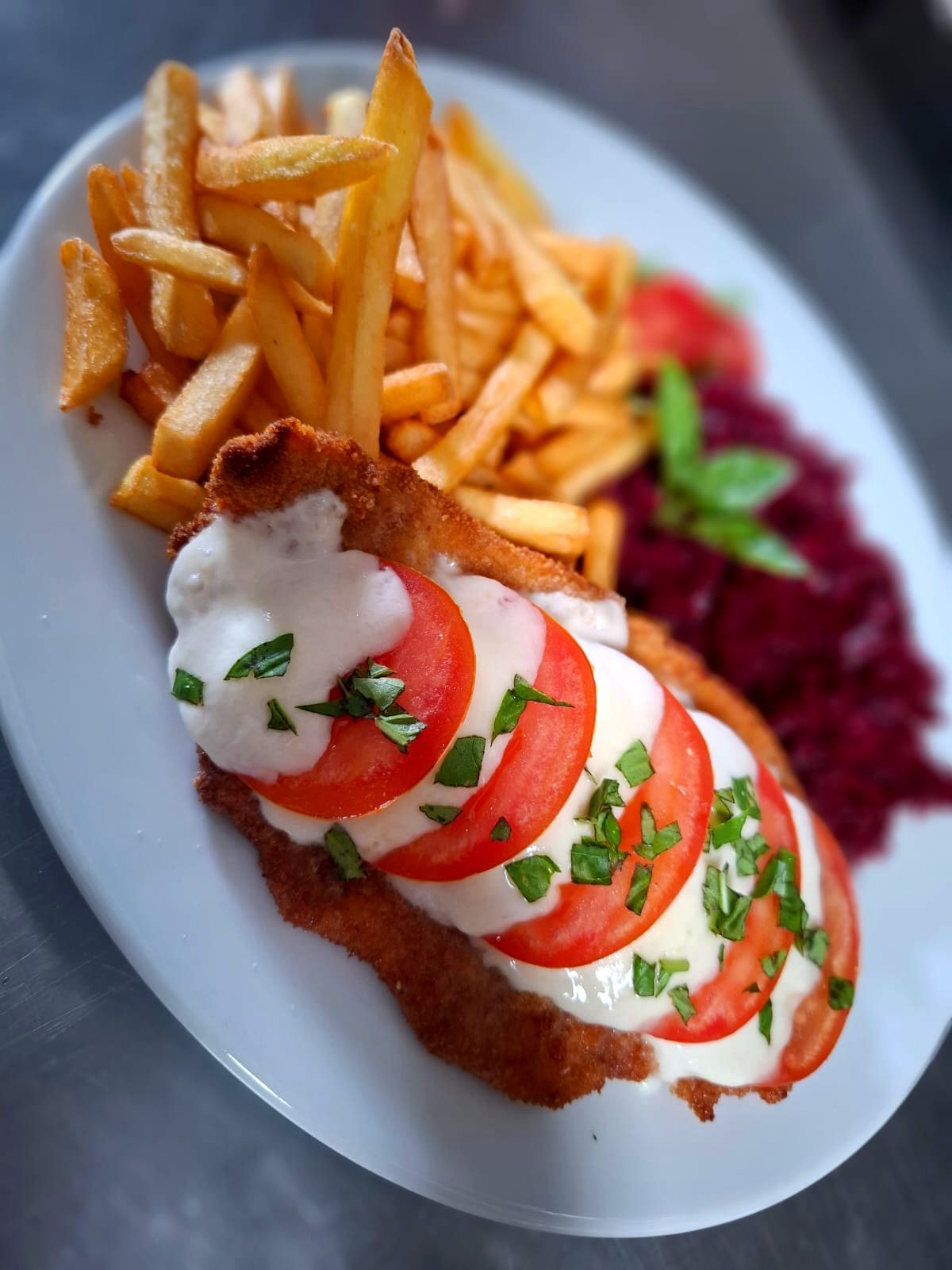Zdjęcie dania z oficjalnej galerii Grill Bar Merc; nie przedstawia wszystkich wariantów menu